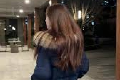 一天3大瓜！带着女儿偷腥、偷税漏税、滞留迪拜件件荒唐可笑